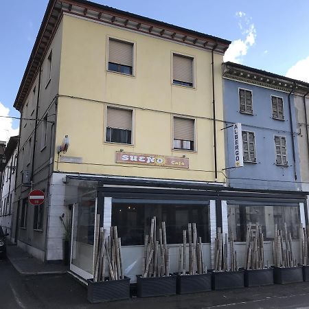 Albergo Centrale Cortemaggiore Bagian luar foto
