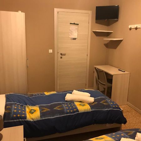 Albergo Centrale Cortemaggiore Bagian luar foto