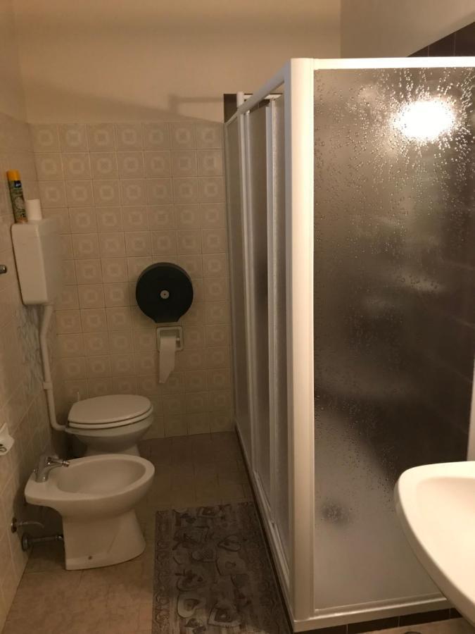 Albergo Centrale Cortemaggiore Bagian luar foto